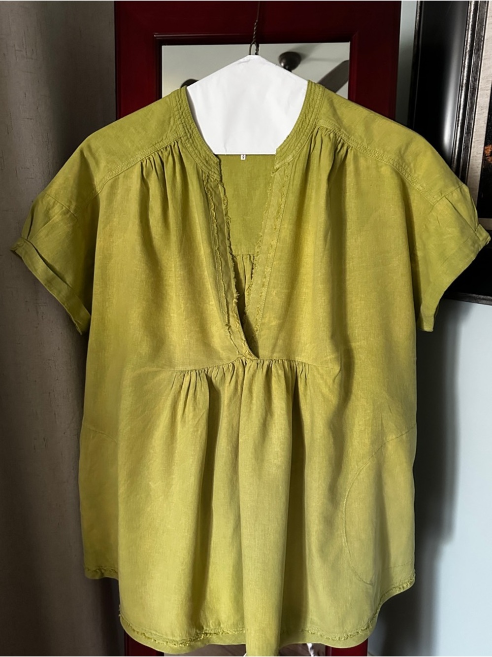 EUC Free People Women's Olive Green Short Sleeve Peasant Top. SM/oversized.